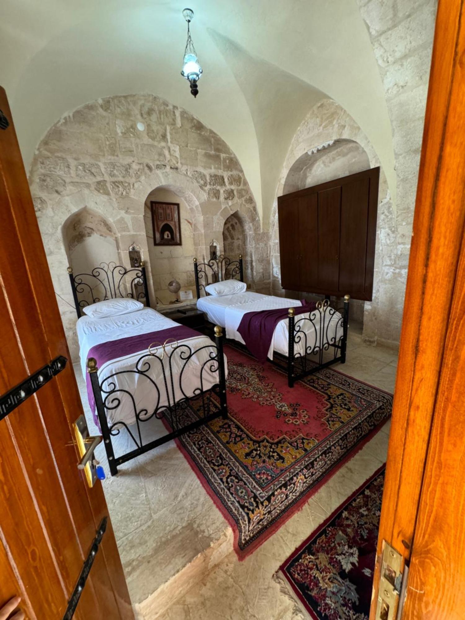מרדין Maristan Tarihi Konak מראה חיצוני תמונה